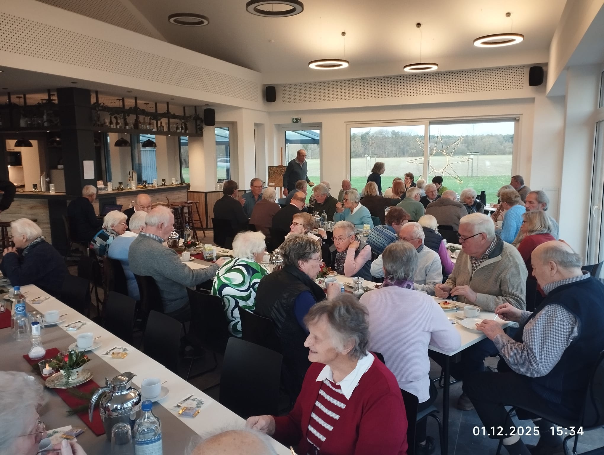 Kaffeetrinken für junggebliebene Raestruper